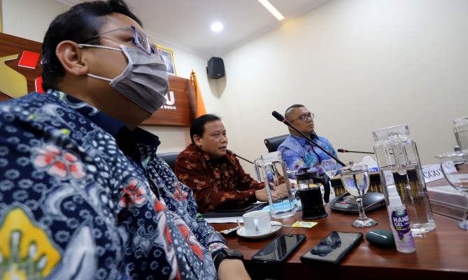 PENYELENGGARA MEMASUKI BABAK BARU PILKADA SERENTAK 9 Des 2020