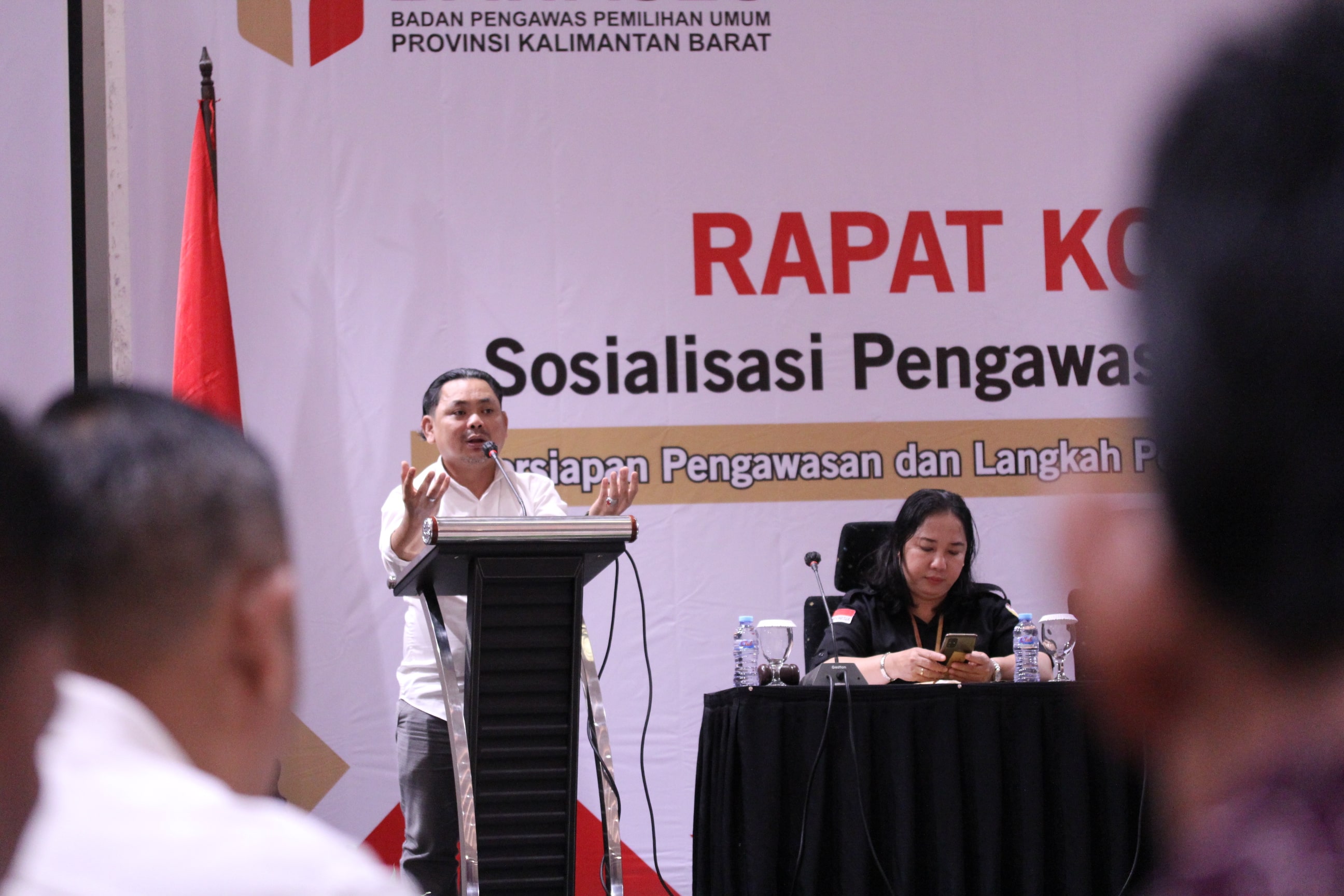 Jelang Penyusunan DPS, Bawaslu Kalbar Gelar Rapat Koordinasi