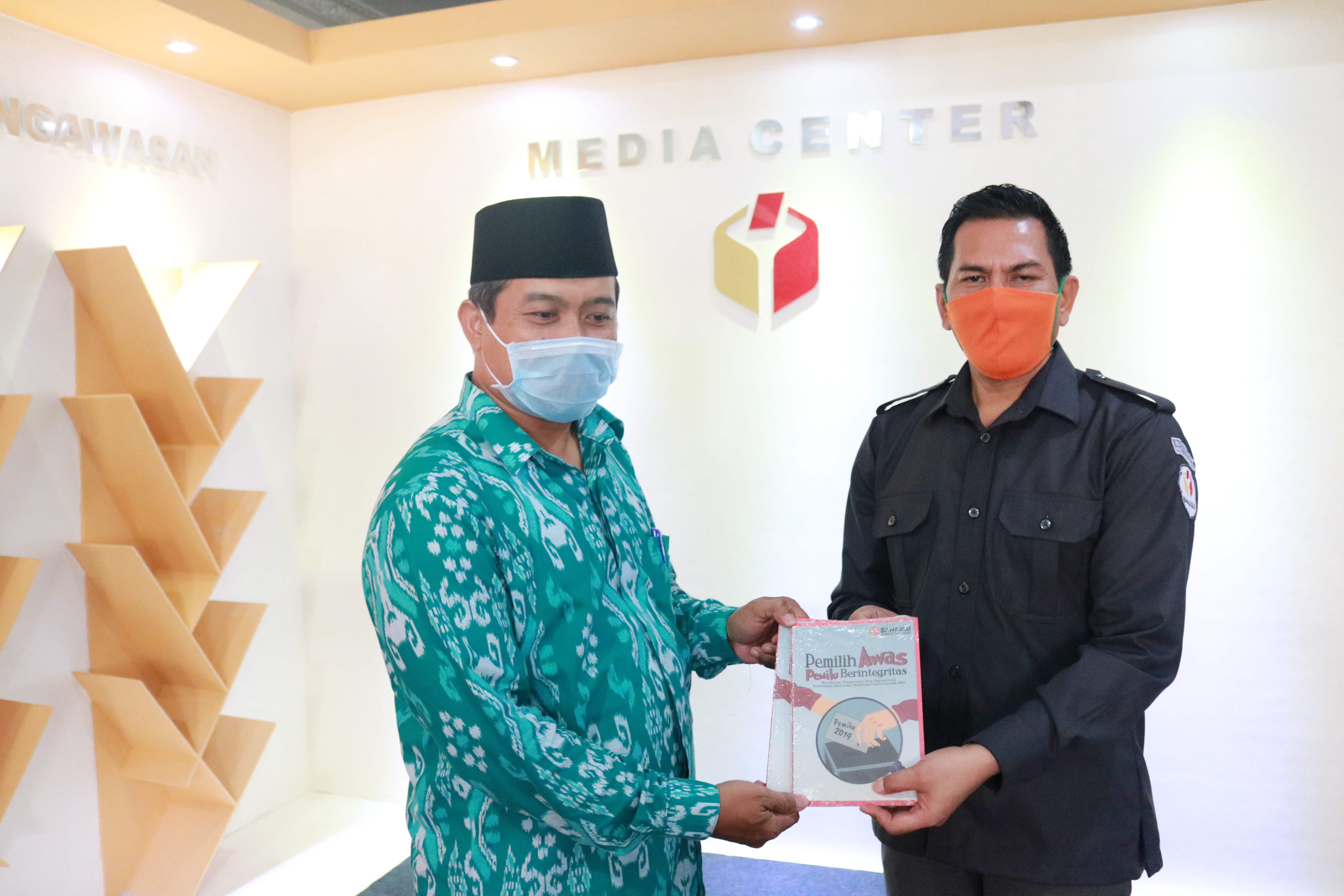 Silahturahmi Dewan Pimpinan Wilayah Lembaga Dakwah Islam Indonesia (LDII) Wilayah Provinsi Kalimantan Barat ke Bawaslu Provinsi Kalimantan Barat