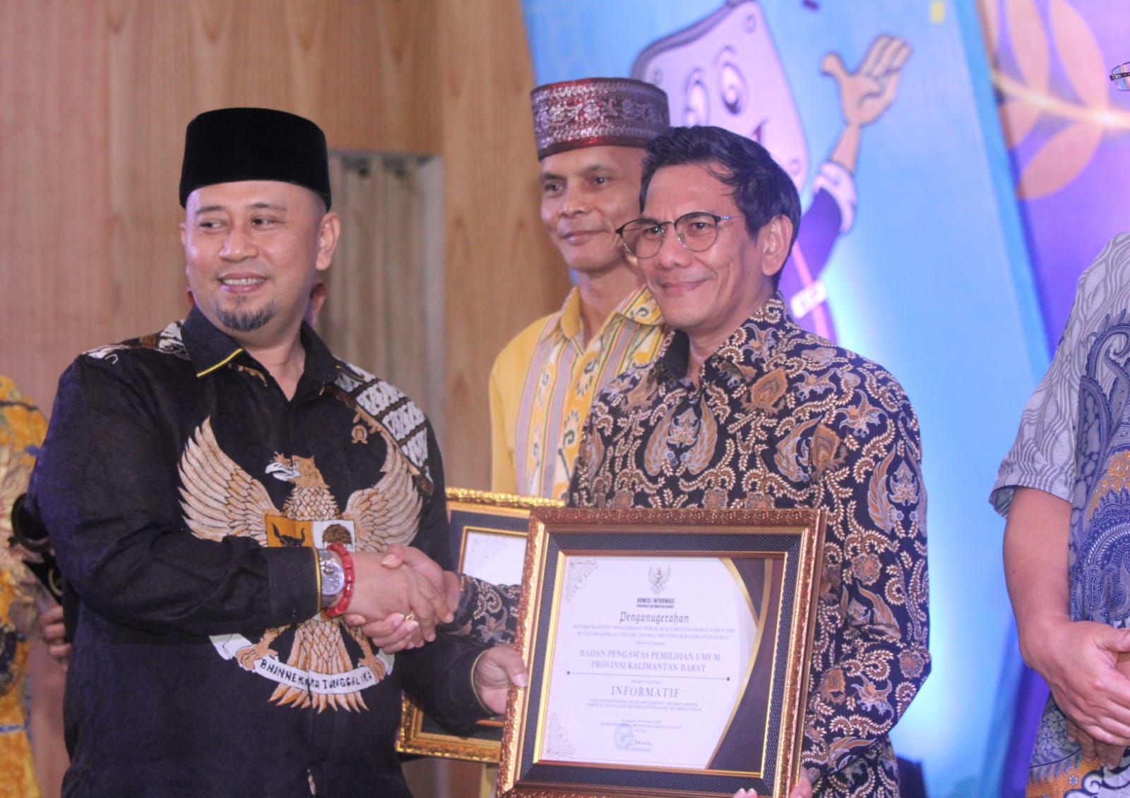 Jaga eksistensi, Bawaslu Kalbar kembali raih penghargaan Informatif selama lima tahun berturut-turut.