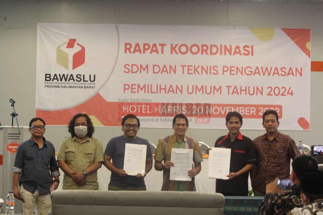 Jelang Pemilu 2024, Bawaslu Kalbar Teken Nota Kesepahaman dengan AMSI