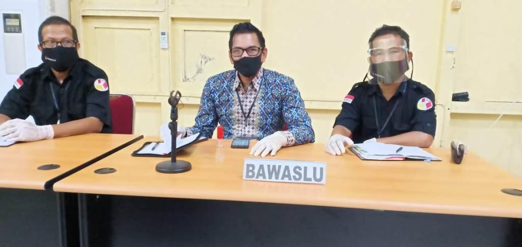 Bawaslu KALBAR dan Bawaslu SAMBAS Awasi Pendaftaran Paslon Pilkada 2020