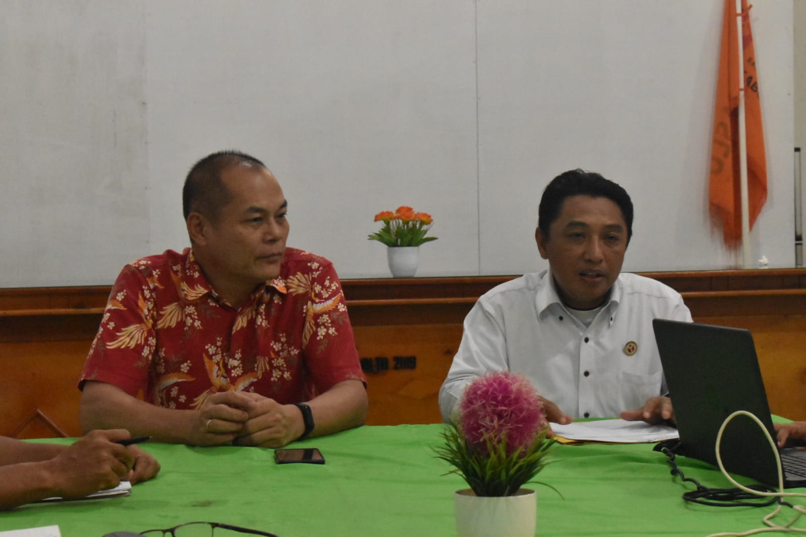 Hawad Sriyanto Melakukan Pembinaan SDM di Bawaslu Kab. Sambas