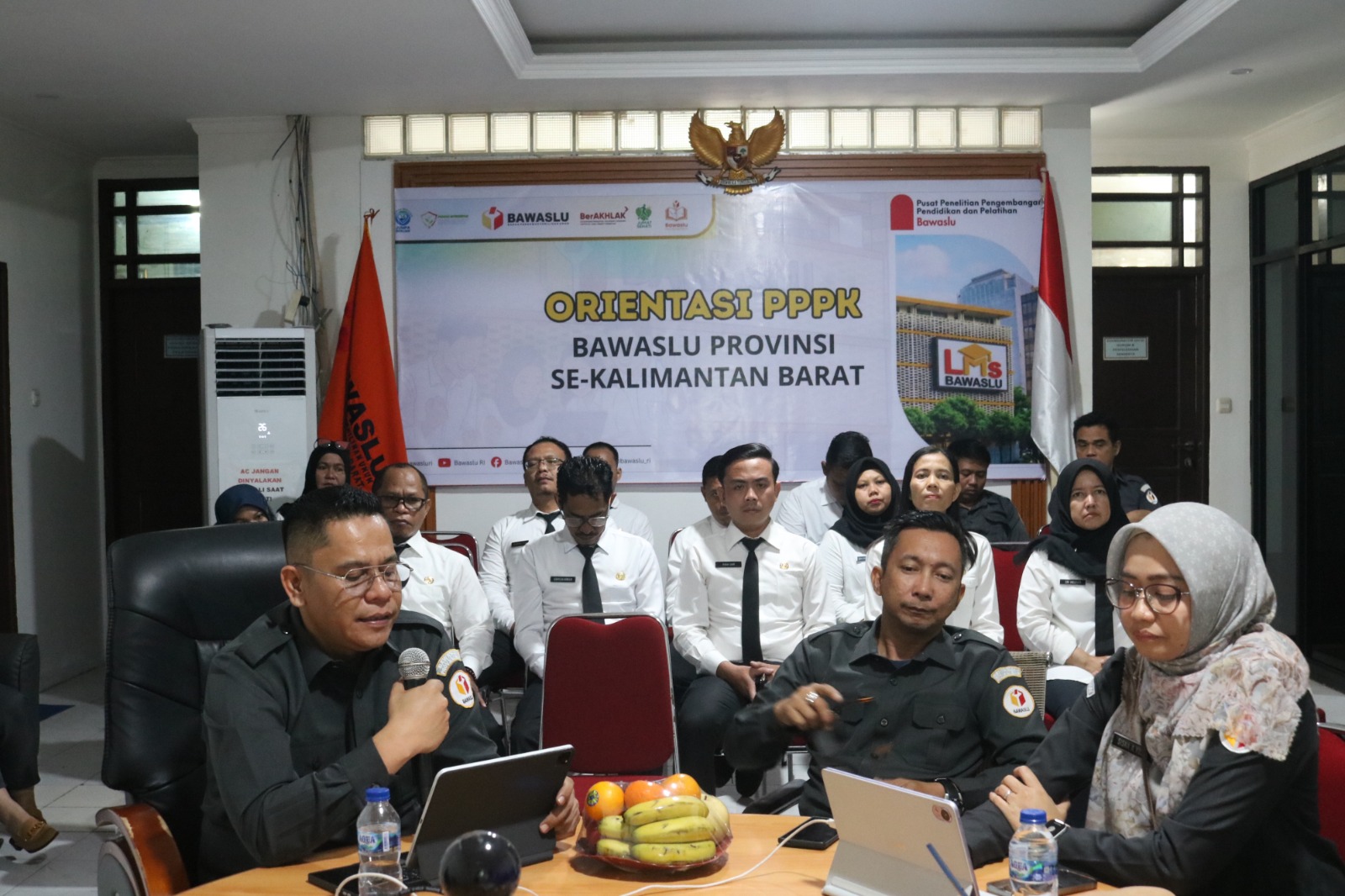 Bawaslu Kalbar menyelenggarakan Pembukaan Orientasi  (PPPK) Tahun 2026