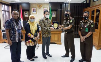 bawaslu audiensi dengan kejati bahas penegakkan hukum dan tahapan pilkada 2020