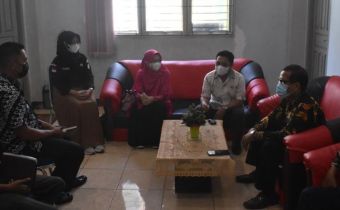 Perkuat Upaya Pengawasan Tingkat Desa, Bawaslu Kalbar Jalin Koordinasi Dengan Dinsos PMD Kabupaten Sambas