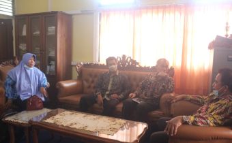 Bawaslu Provinsi Kalbar Jalin Kerjasama Dengan Dinas Sosial Kabupaten Mempawah Dalam Rangka Sosialisasi Pengawasan Partisipatif