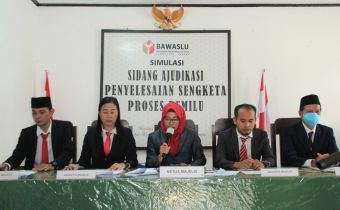 Bawaslu Landak Gelar Simulasi Sidang Adjudikasi Penyelesaian Sengketa Proses Pemilu