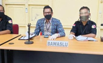 Bawaslu KALBAR dan Bawaslu SAMBAS Awasi Pendaftaran Paslon Pilkada 2020