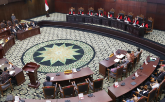 Sidang Lanjutan PHPU dengan agenda pembacaan Putusan/Ketetapan terhadap 3 permohonan di Kalimantan Barat